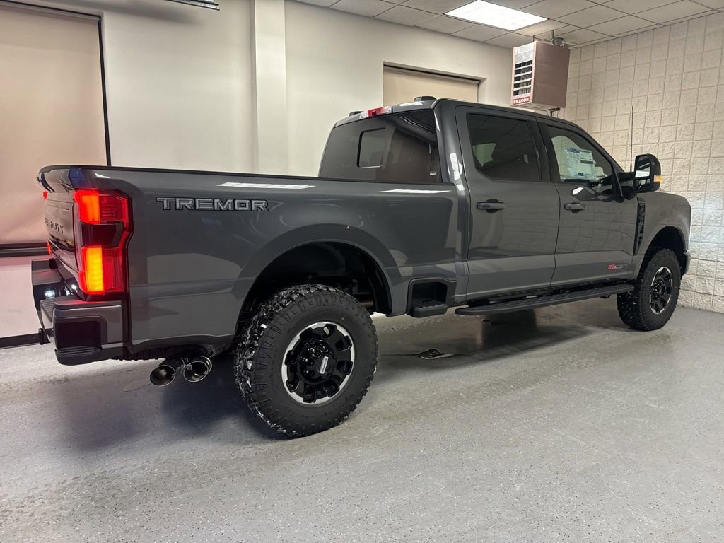 New 2026 Ford F350 Platinum w/ Tremor Off-Road Package image 22