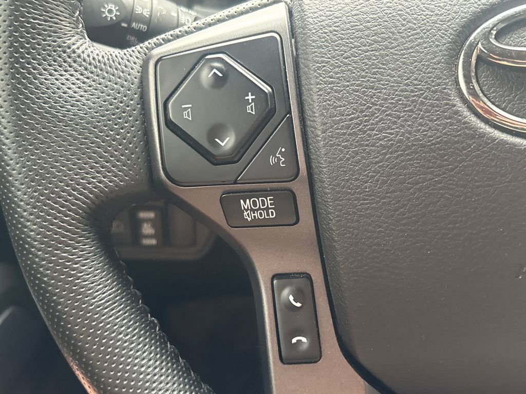 Used 2021 Toyota Tacoma TRD Off-Road AWD/4WD image 21