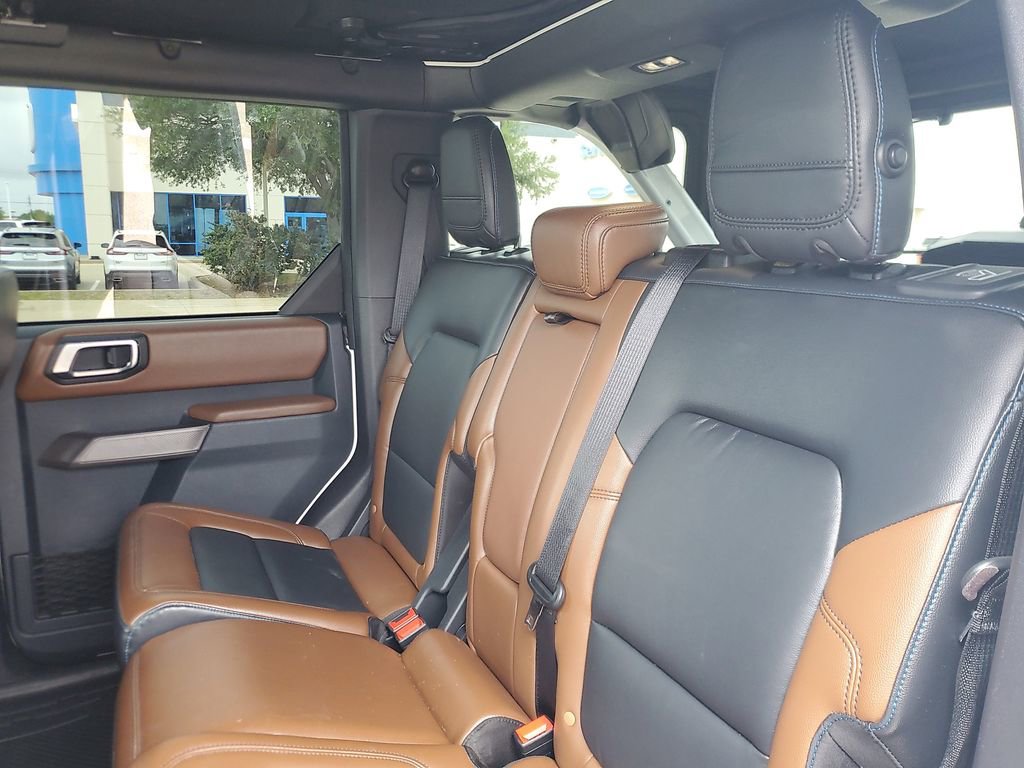 Used 2023 Ford Bronco Outer Banks w/ Sasquatch Package image 8