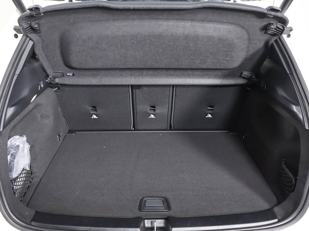 Used 2025 Mercedes-Benz GLA 250 4MATIC image 19