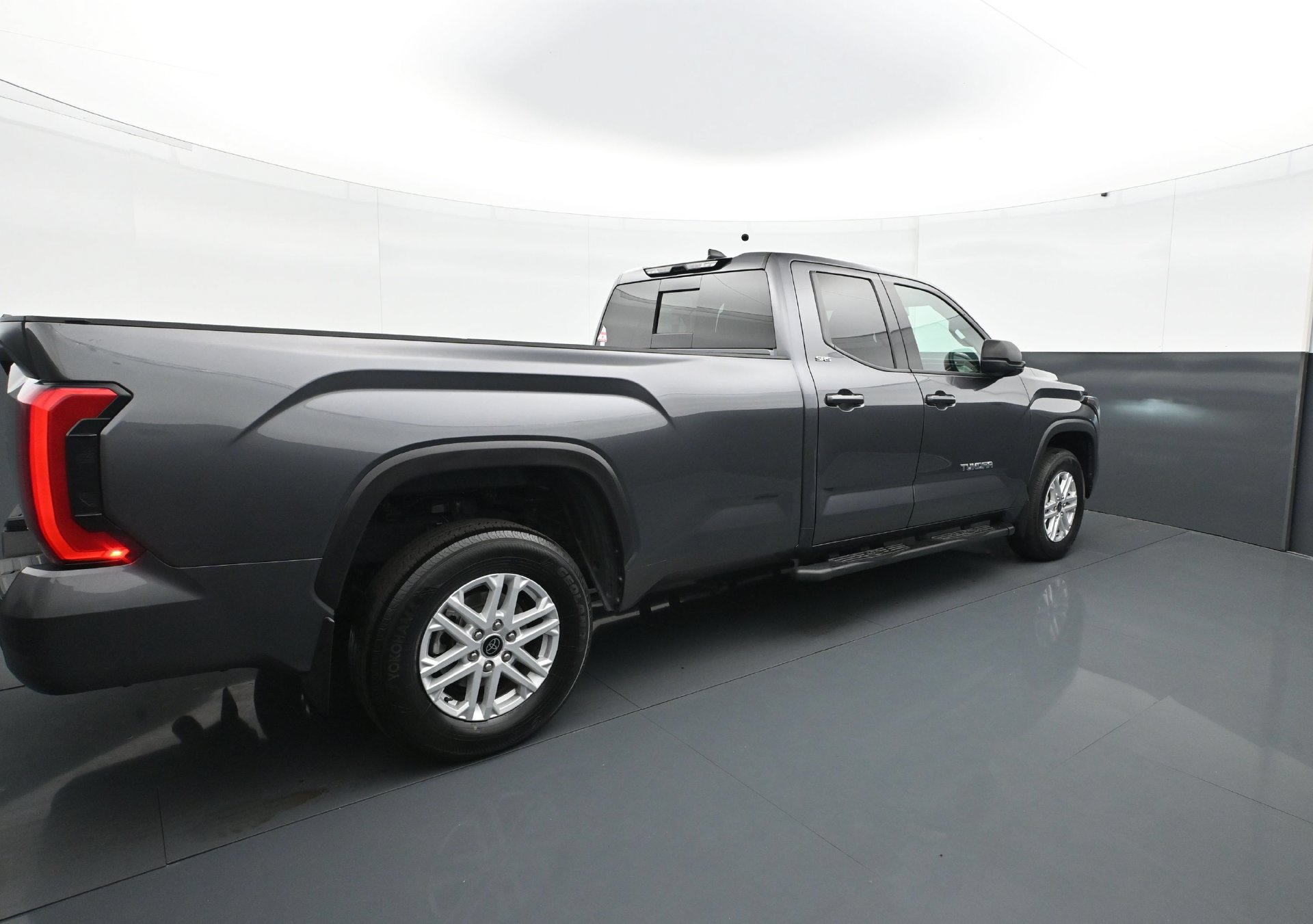 Used 2023 Toyota Tundra SR5 AWD/4WD image 7