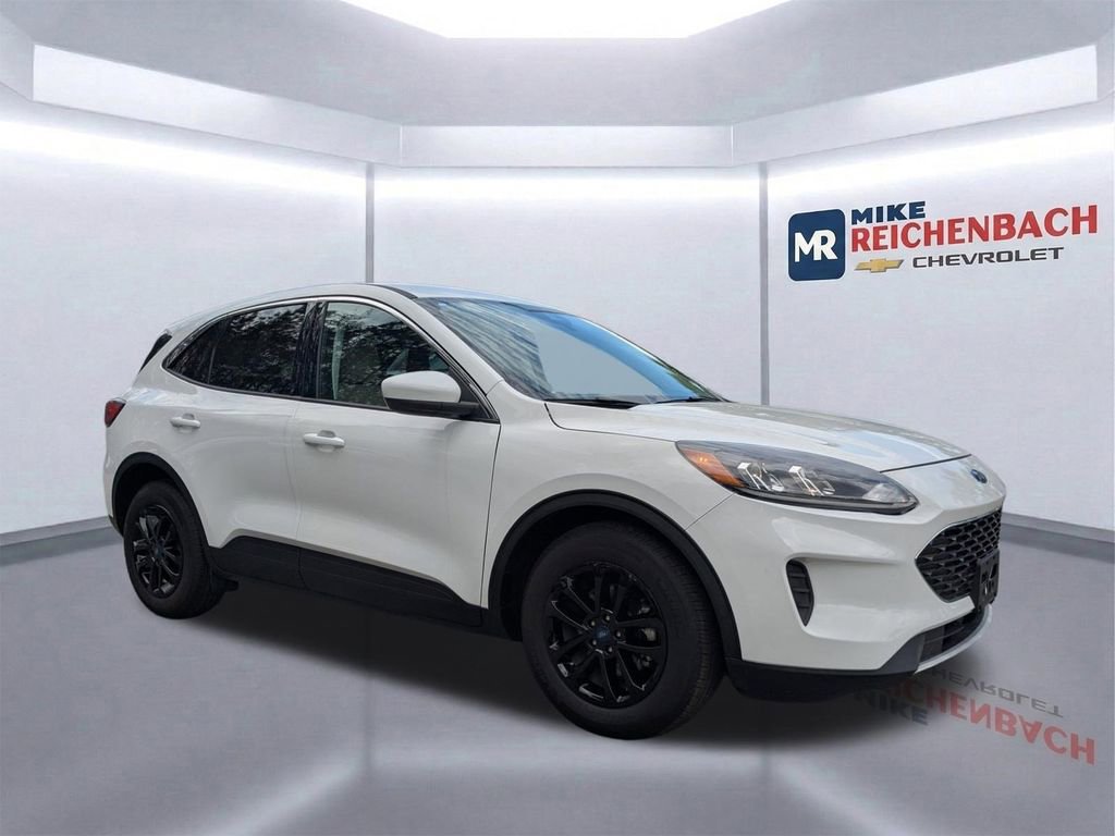 Used 2021 Ford Escape SE w/ Convenience Package image 2