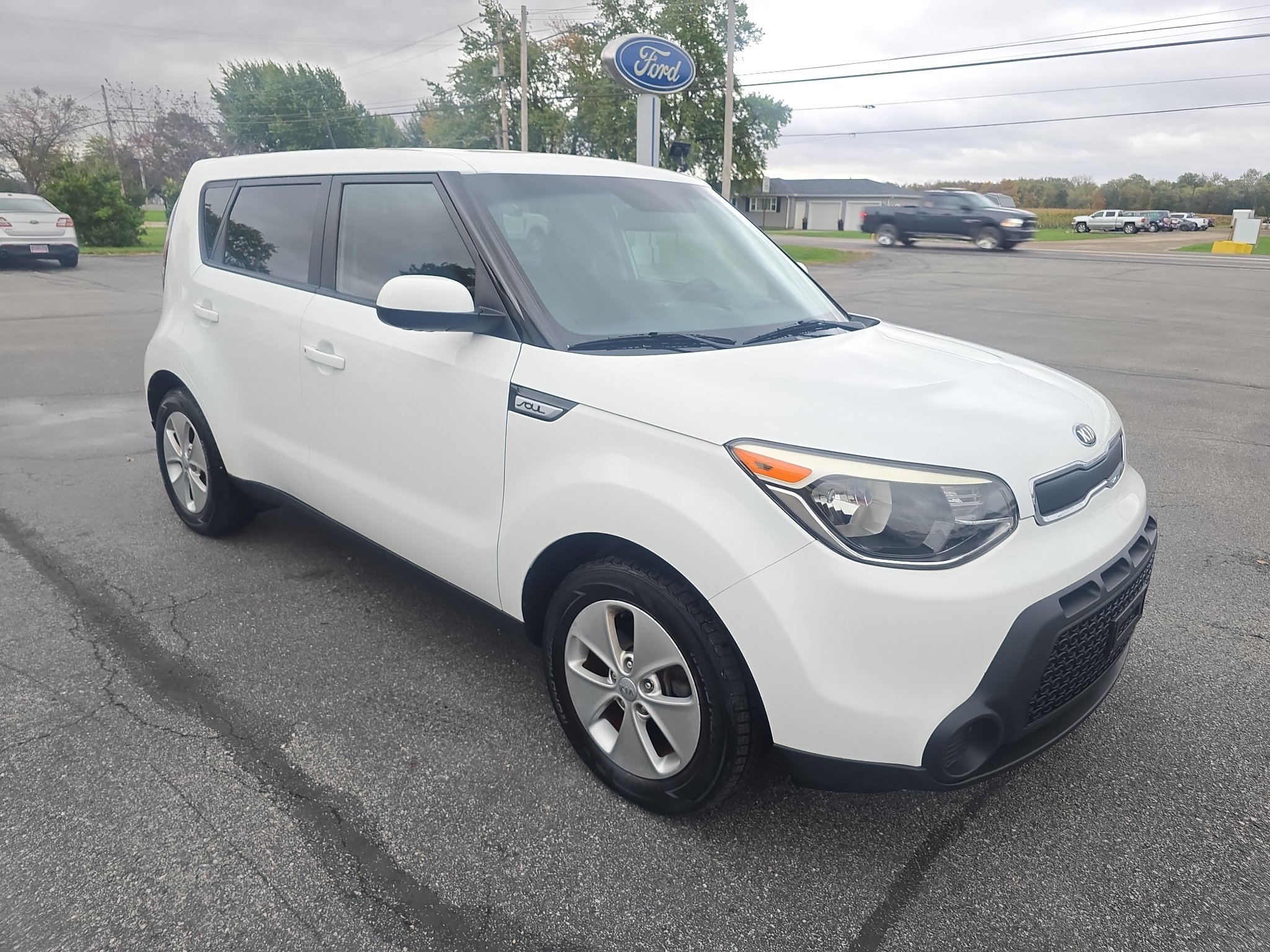 Used 2015 Kia Soul FWD image 4