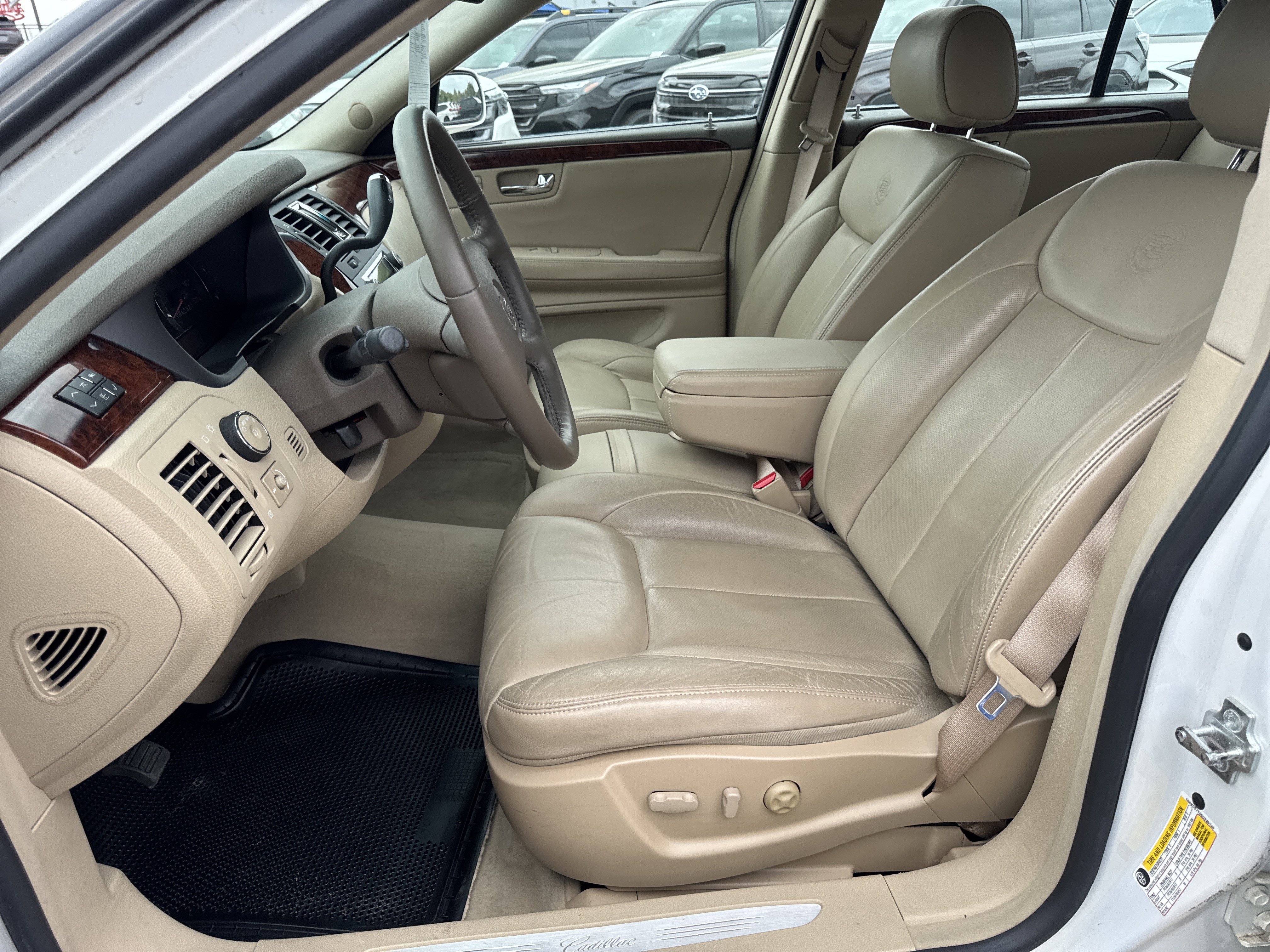 Used 2006 Cadillac DTS image 21