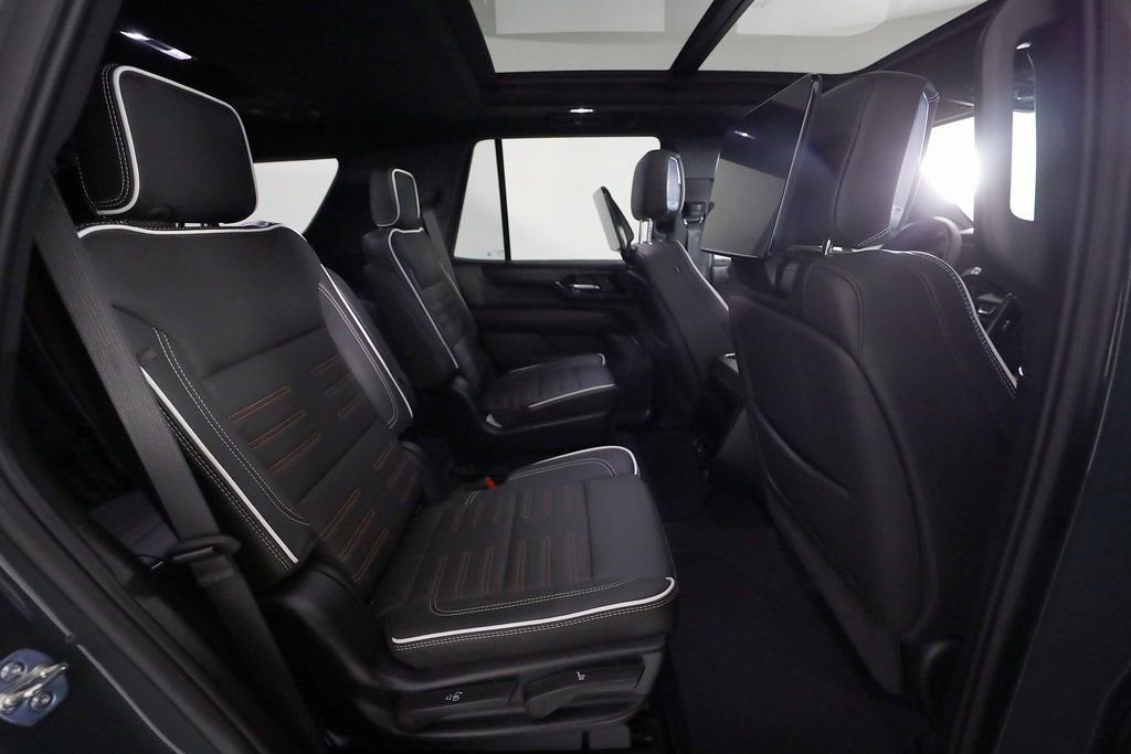 Used 2025 GMC Yukon AT4 Ultimate image 14