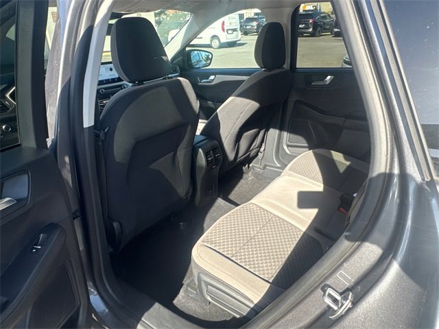 Used 2021 Ford Escape SE w/ SE Sport Appearance Package image 7