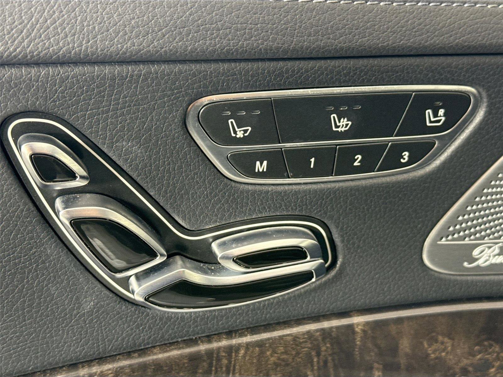 Used 2015 Mercedes-Benz S 550 Sedan image 29