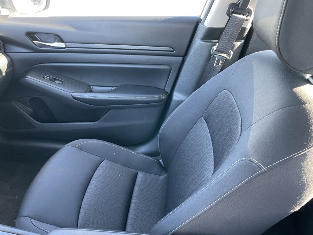 Used 2024 Nissan Altima 2.5 SV image 20