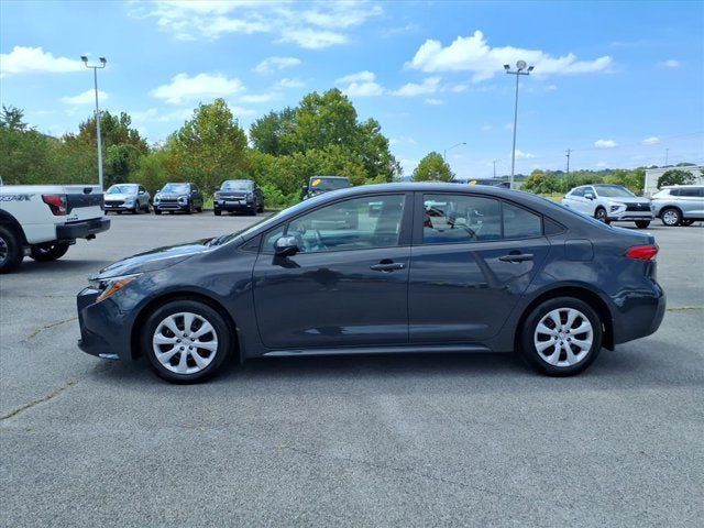 Used 2026 Toyota Corolla LE FWD image 9
