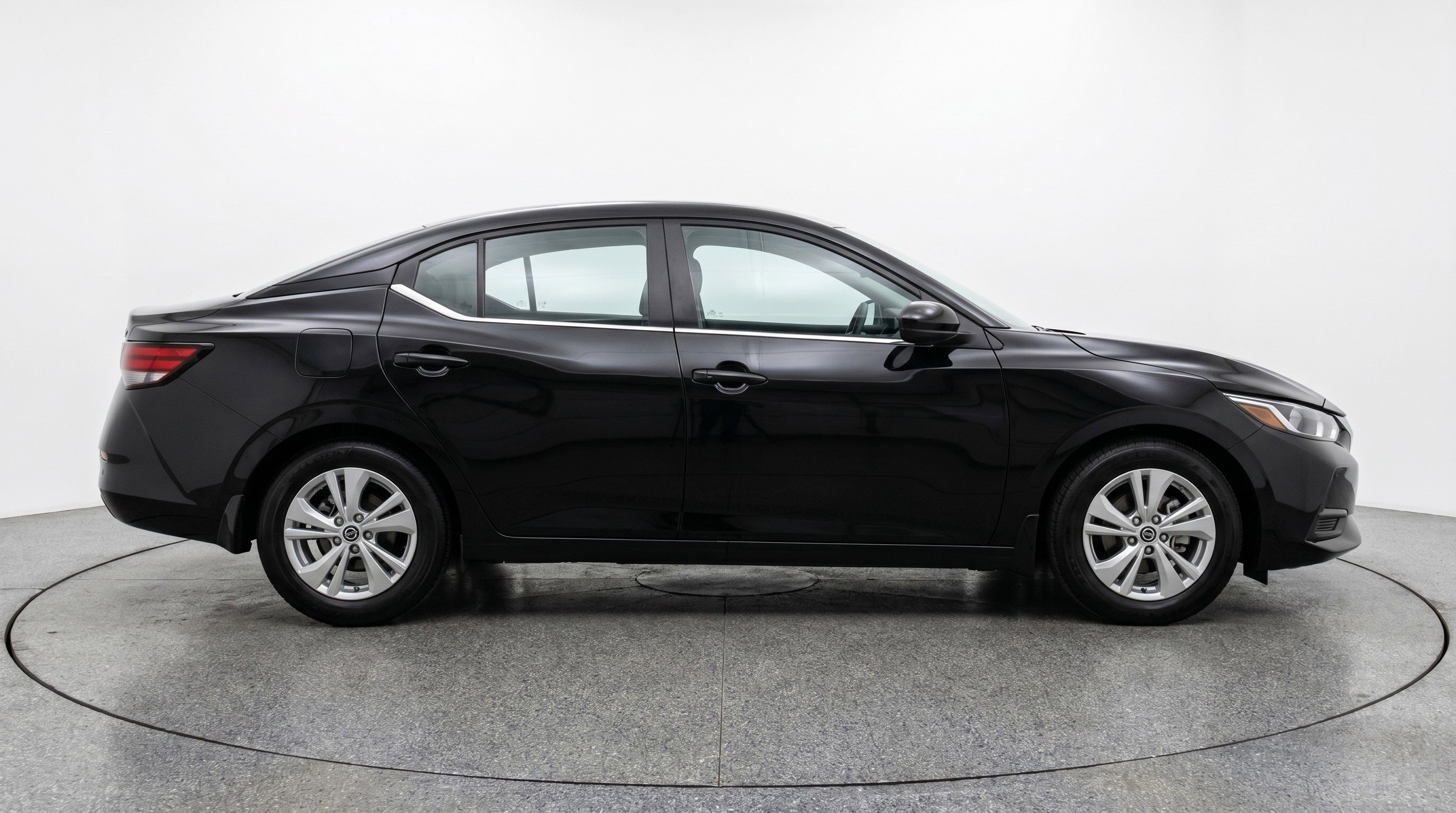 Used 2024 Nissan Sentra S FWD image 11