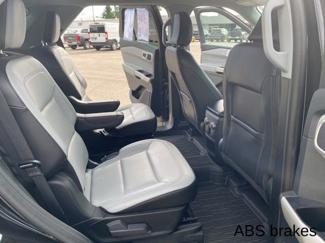 Used 2021 Ford Explorer XLT w/ Equipment Group 202A image 33