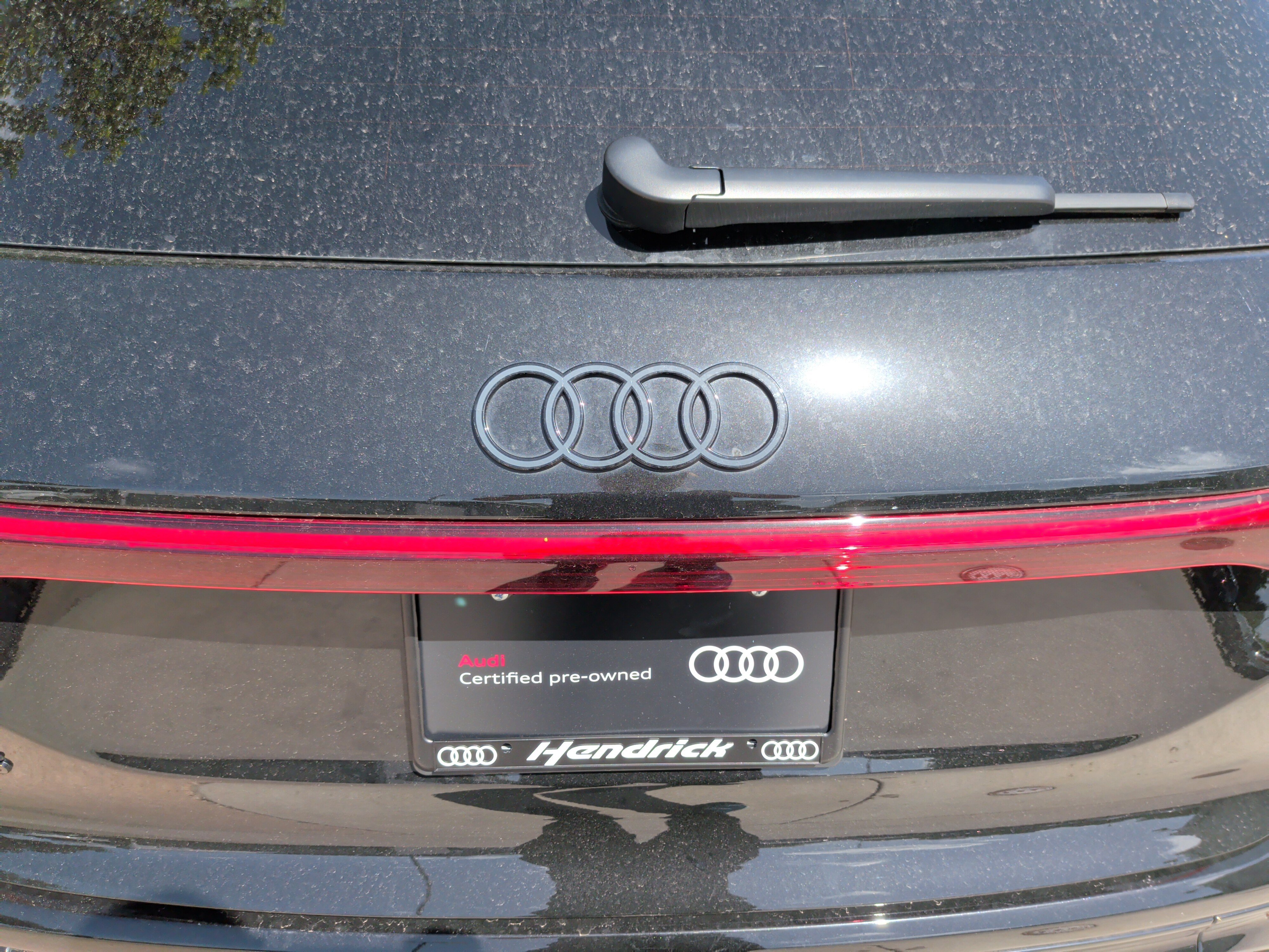 Certified 2025 Audi SQ6 e-tron Prestige w/ Black Optic Package AWD/4WD image 40