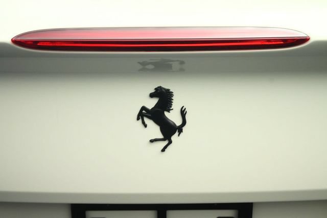 Used 2020 Ferrari Portofino RWD image 53