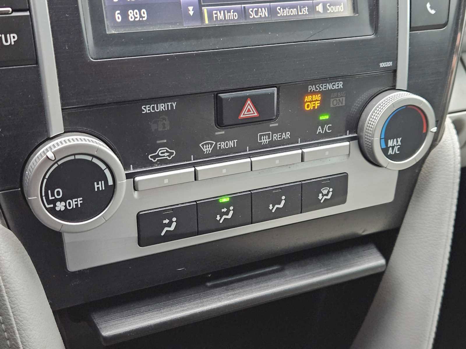 Used 2014 Toyota Camry L FWD image 18