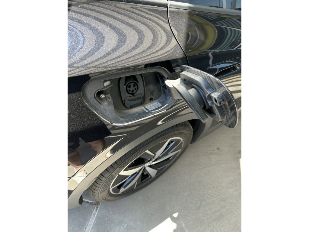 Used 2023 Volkswagen ID.4 S image 24