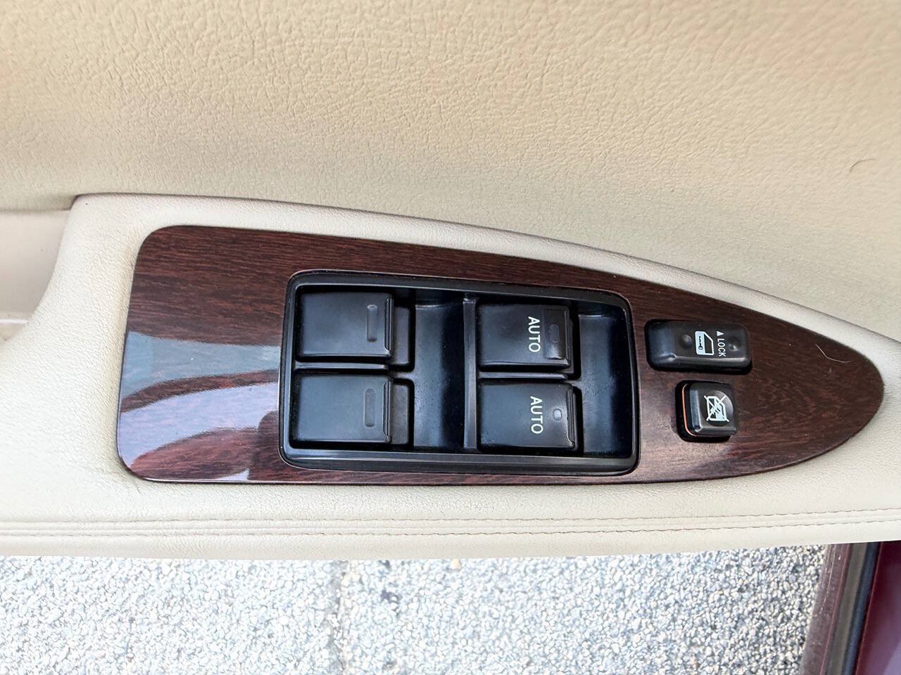 Used 2008 Toyota Avalon XLS FWD image 25