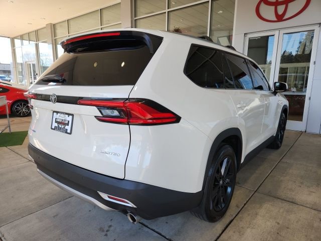 Used 2024 Toyota Grand Highlander AWD Hybrid image 11