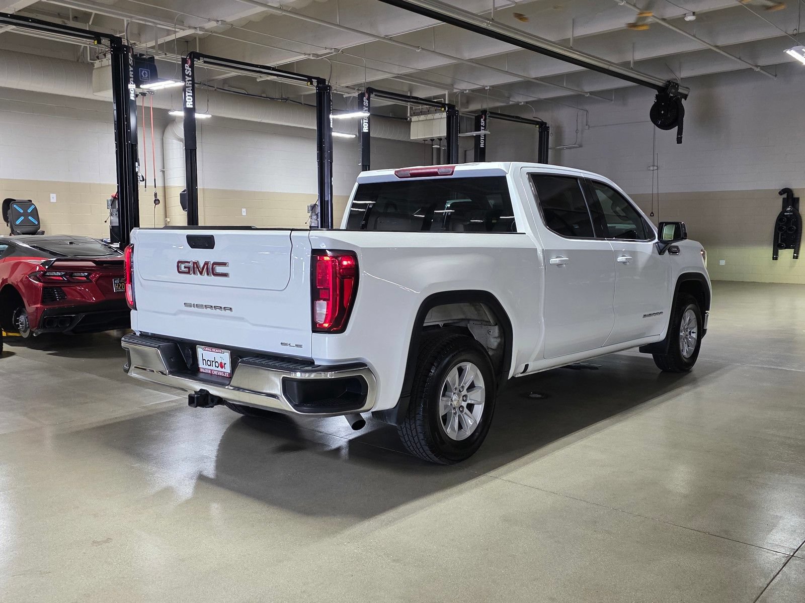 Used 2024 GMC Sierra 1500 SLE RWD image 7