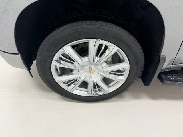 Certified 2024 Chevrolet Silverado 1500 High Country w/ High Country Premium Package AWD/4WD image 19