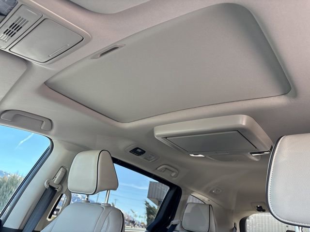 New 2026 Honda Odyssey Touring image 18