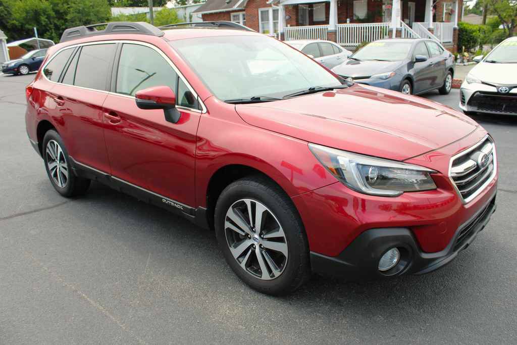 Used 2018 Subaru Outback 2.5i Limited AWD/4WD image 4