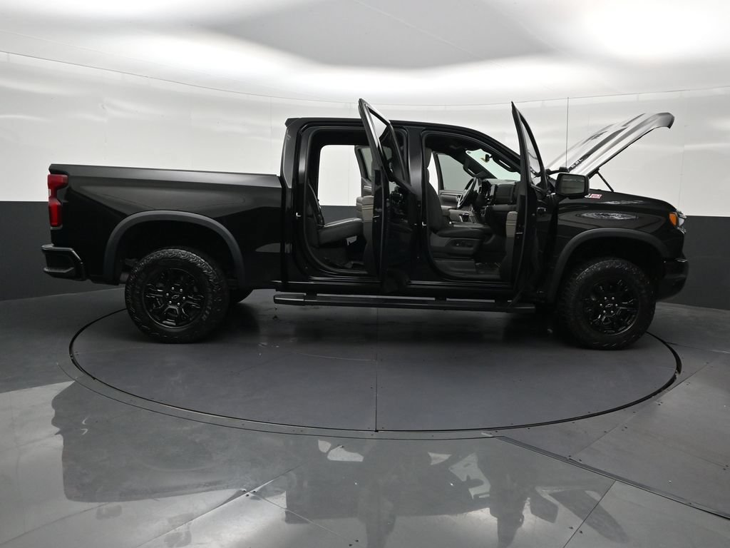 Used 2023 Chevrolet Silverado 1500 ZR2 w/ Technology Package AWD/4WD image 37