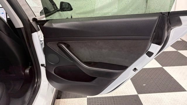 Used 2021 Tesla Model 3 Standard Range Plus RWD image 25
