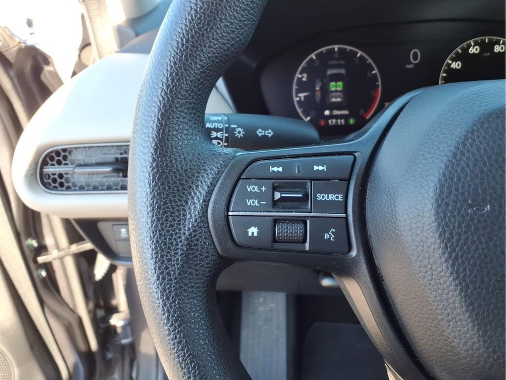 Used 2023 Honda HR-V LX image 19