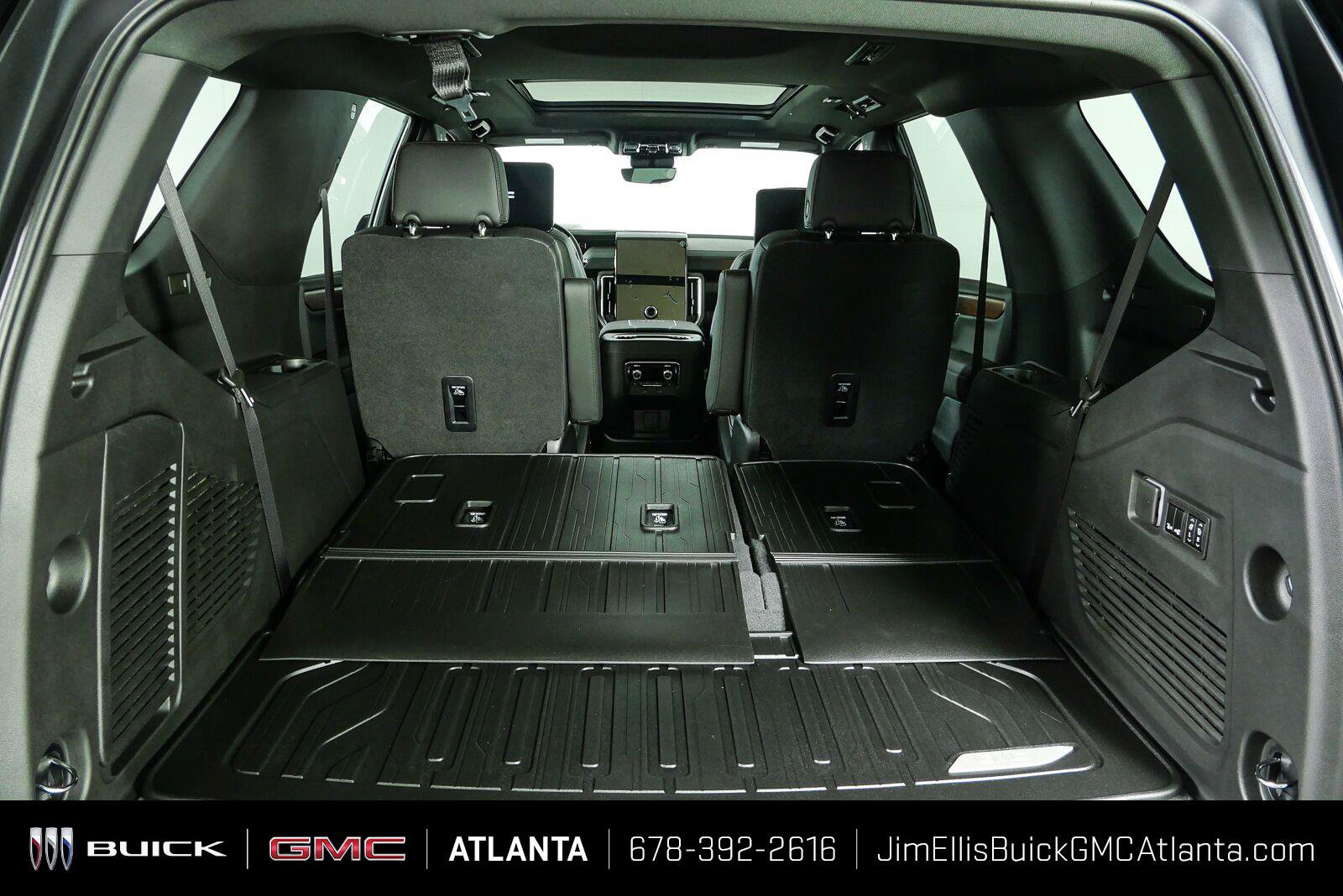 New 2026 GMC Yukon Denali w/ Advanced Technology Package AWD/4WD image 36