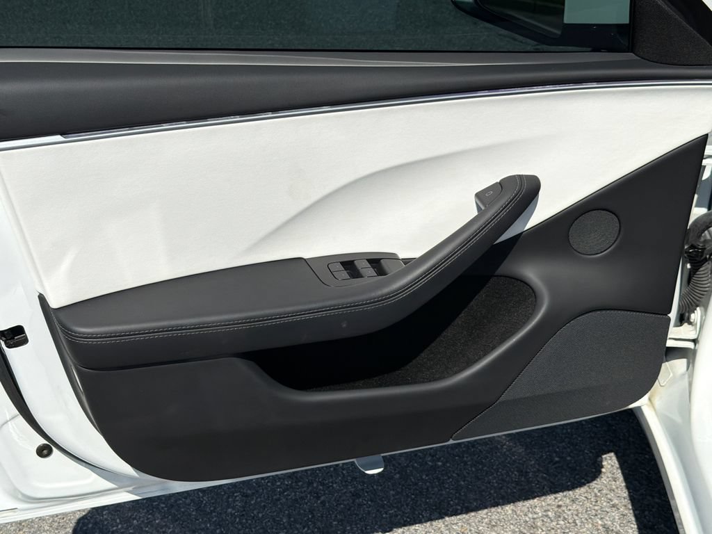 Used 2024 Tesla Model 3 Long Range AWD/4WD image 11