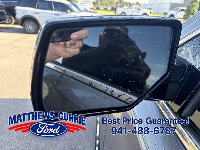 Used 2018 GMC Yukon SLT w/ Premium Edition RWD image 8