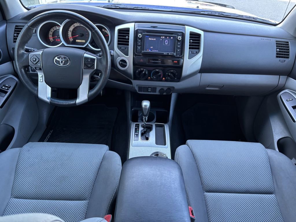 Used 2015 Toyota Tacoma 4x4 Access Cab V6 w/ TRD Sport Package image 21