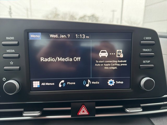 Used 2025 Hyundai Elantra SE image 22