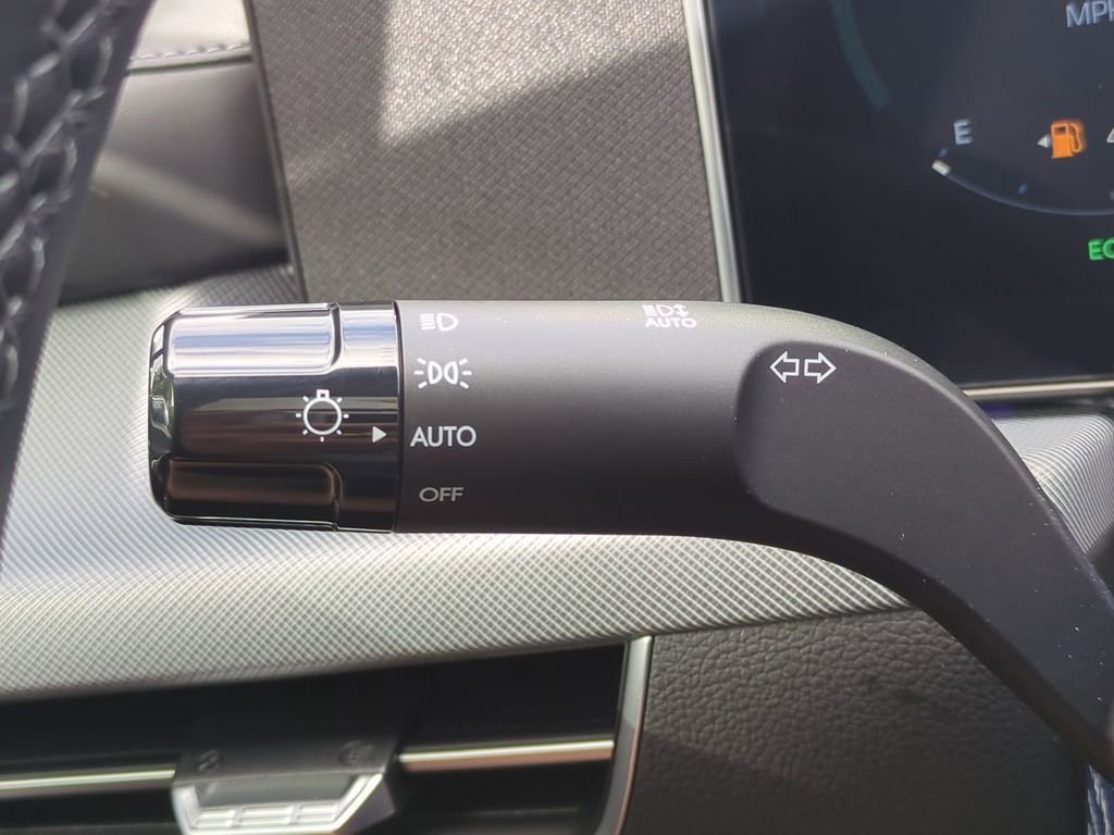 New 2026 Hyundai Sonata Limited image 30