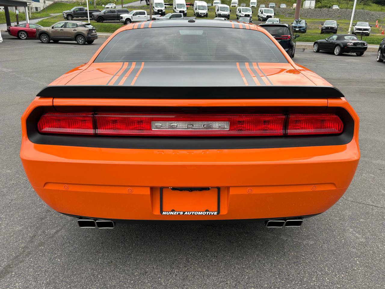 Used 2014 Dodge Challenger R/T RWD image 4