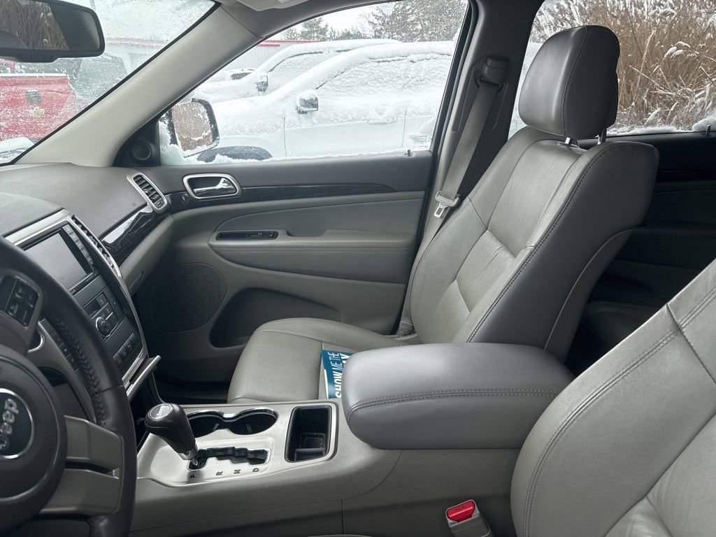 Used 2012 Jeep Grand Cherokee Laredo image 15