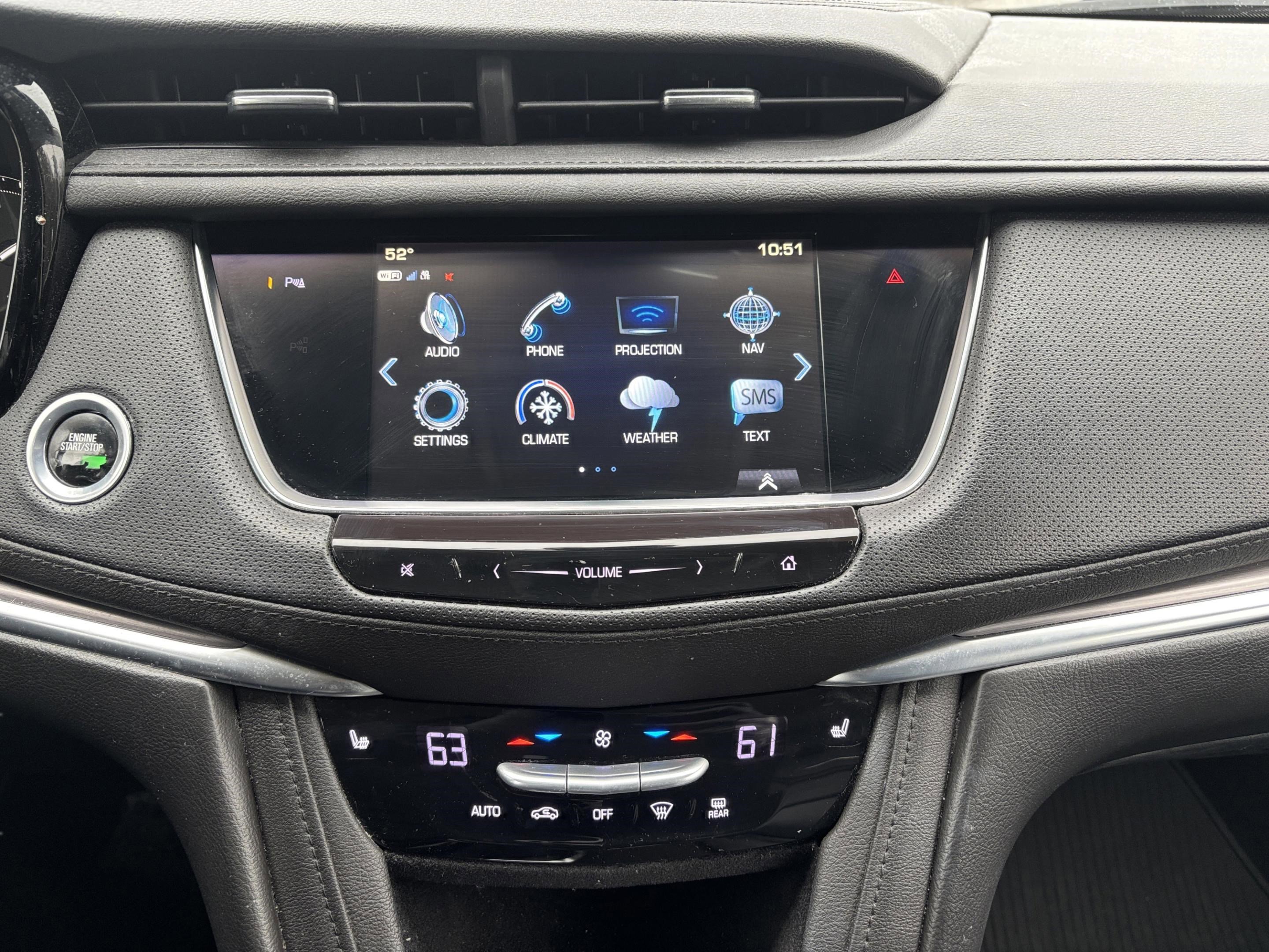 Used 2018 Cadillac XT5 Luxury w/ Driver Awareness Package image 13