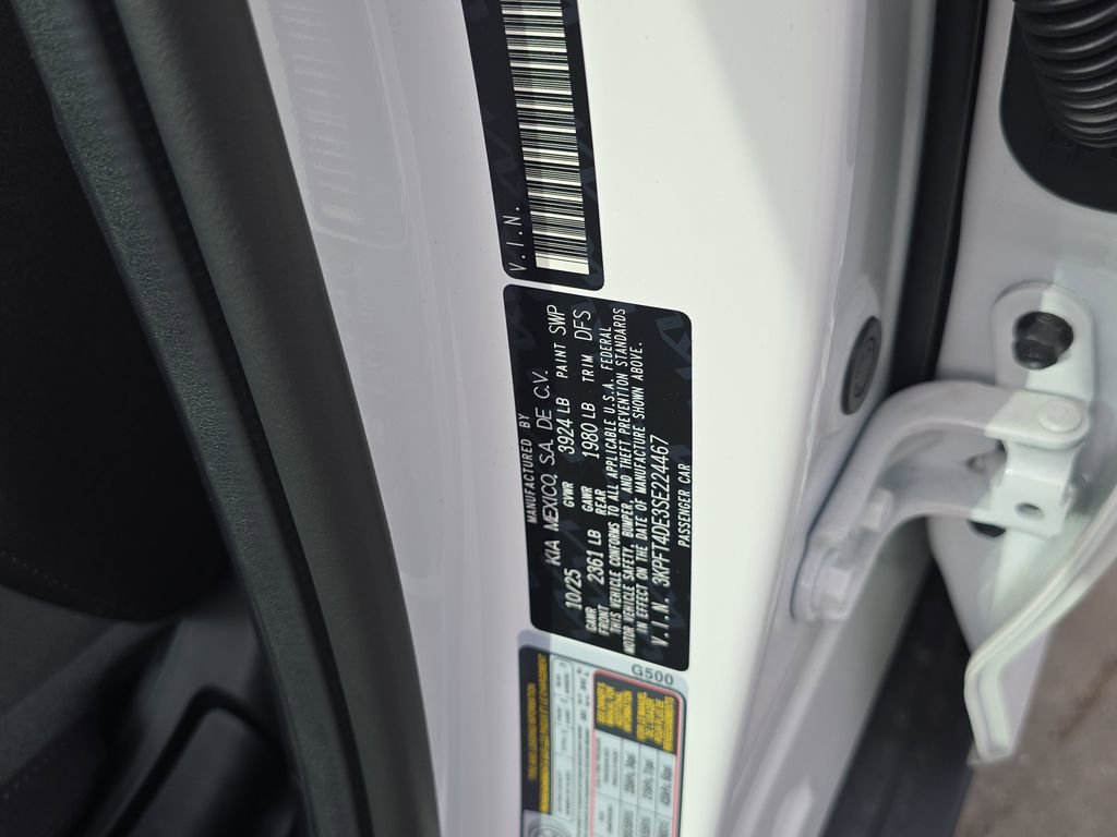 New 2025 Kia K4 LXS image 36