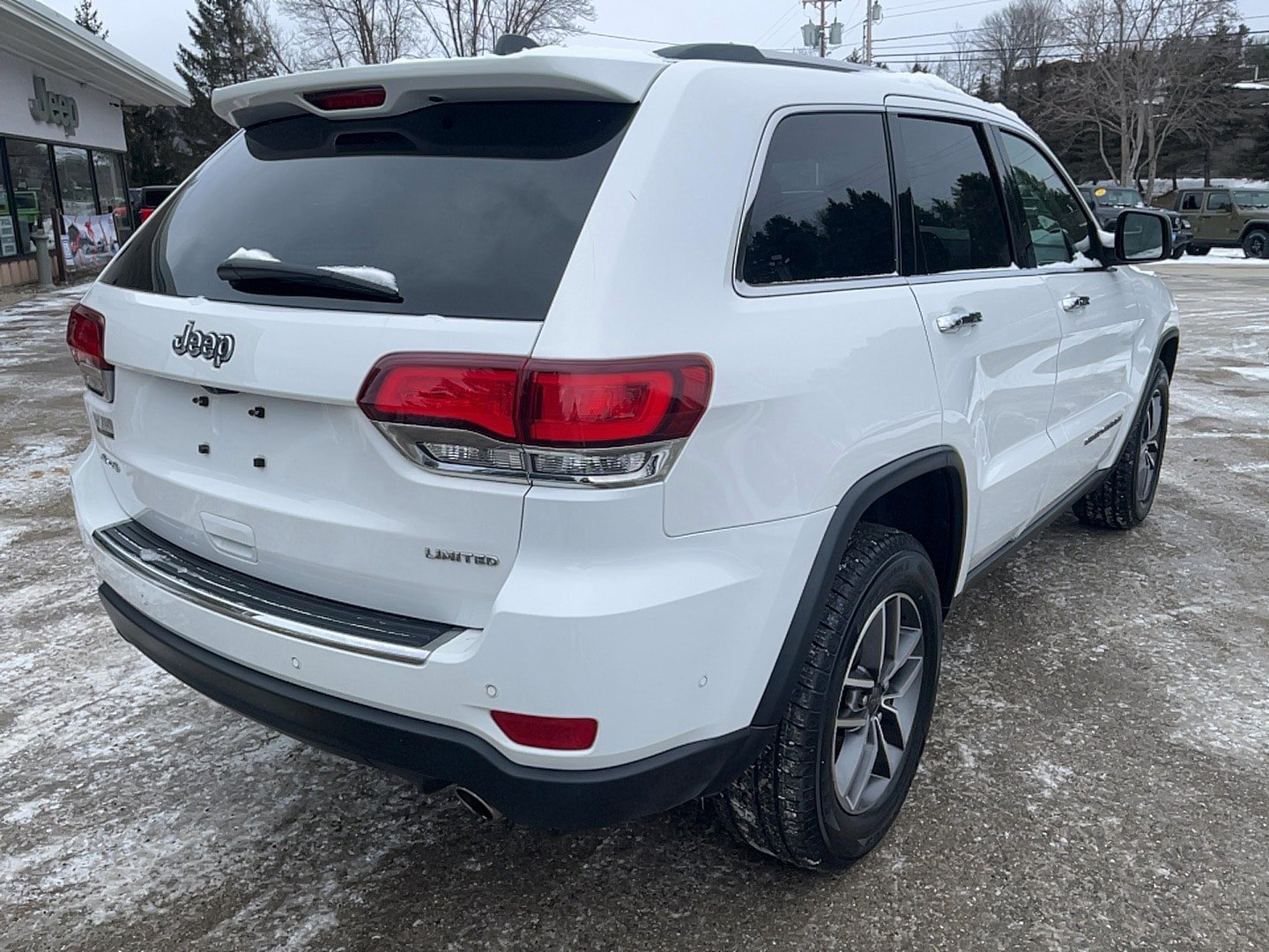 Certified 2021 Jeep Grand Cherokee Limited w/ Luxury Group II AWD/4WD image 5