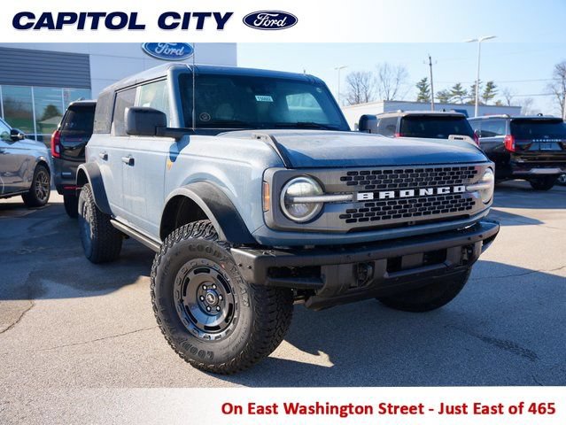 New 2025 Ford Bronco Badlands w/ Sasquatch Package AWD/4WD image 1