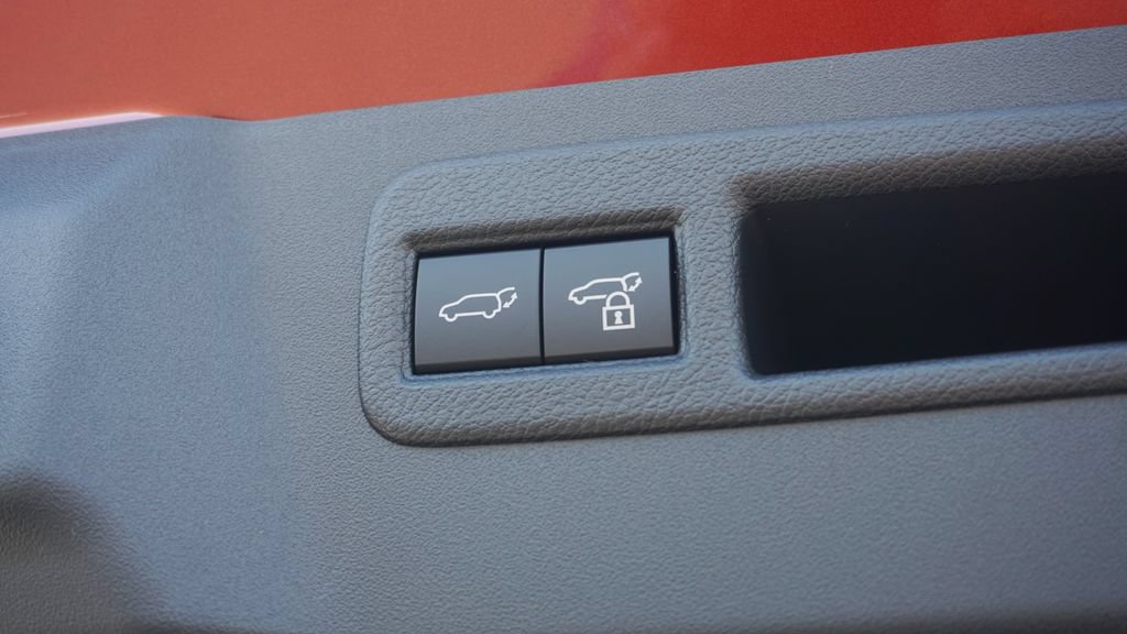 New 2026 Toyota C-HR AWD/4WD image 8