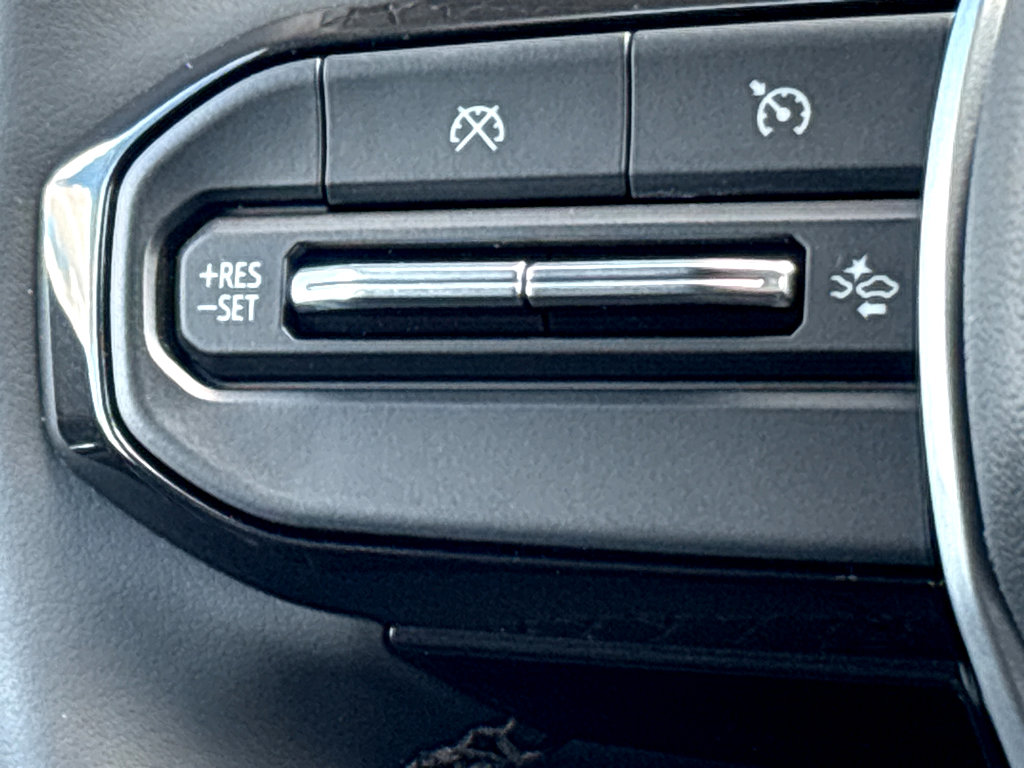 New 2024 Chevrolet Colorado LT w/ LT Convenience Package II image 14