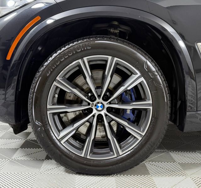Used 2021 BMW X5 M50i w/ Premium Package AWD/4WD image 9