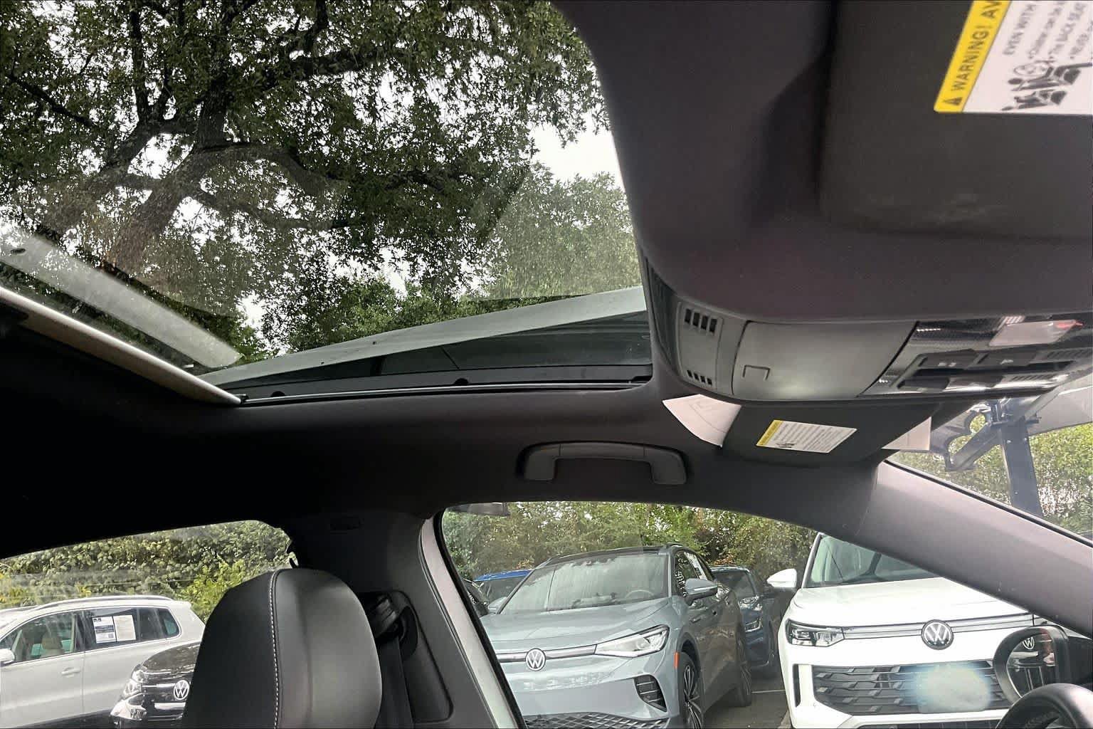 Used 2019 Volkswagen Jetta R-Line w/ R-Line Cold Weather Package FWD image 14