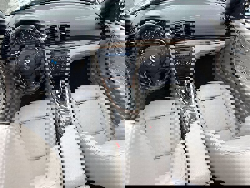 Used 2012 BMW 135i Convertible image 24