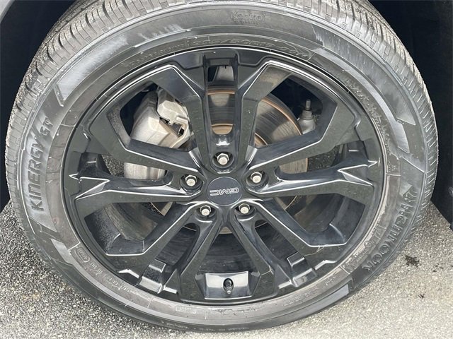 Used 2021 GMC Terrain SLT w/ Elevation Edition image 6