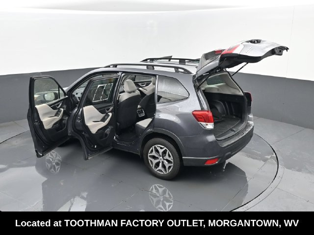 Used 2023 Subaru Forester Premium AWD/4WD image 28