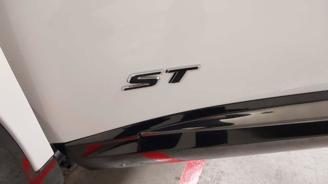 New 2026 Buick Envision Sport Touring image 32