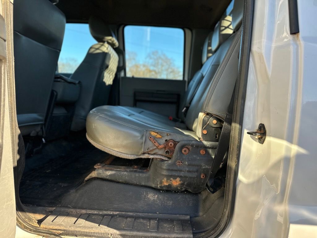 Used 2016 Ford F550 4x4 Crew Cab Super Duty w/ Power Equipment Group image 19