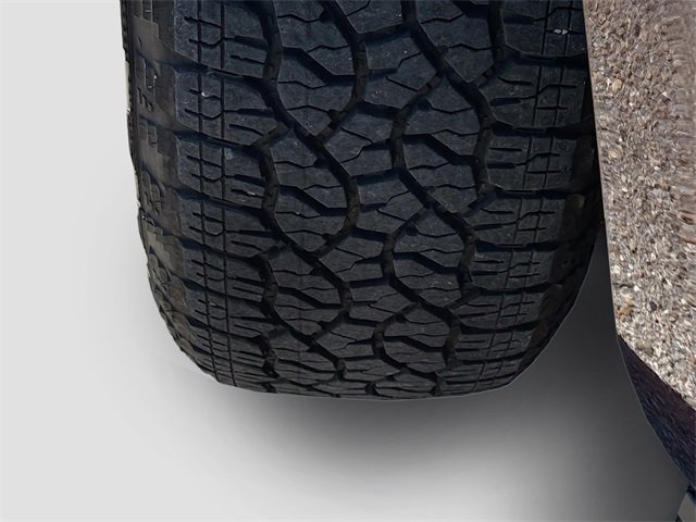 Used 2022 GMC Yukon XL AT4 image 44